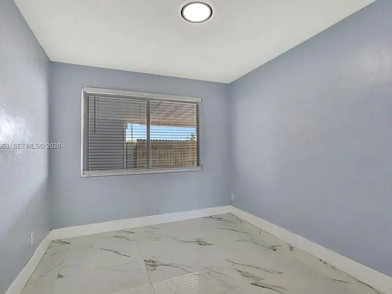 1008 Elm Rd #1 — Photo 9
