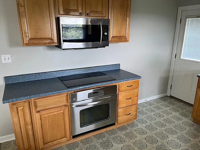 70082 Sunset Hts — Photo 5