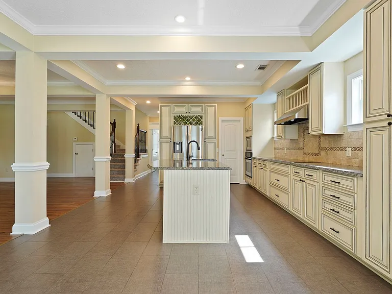 275 James Dunham Pkwy — Photo 17