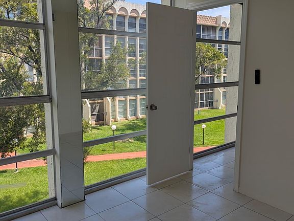 5th image of 801 Three Islands Blvd APT 303