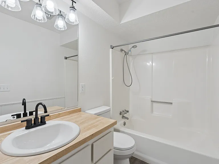 2700 E Shoreridge Ave #2700 — Photo 31