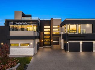 17 Windermere Dr SW, Edmonton, AB T6W0S2