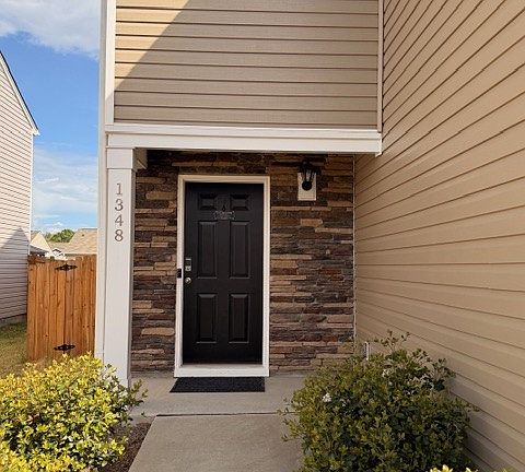 2nd image of 1348 Saddle Ct