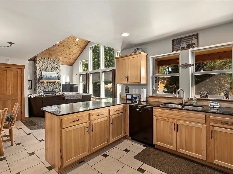 Paintbrush Ln — Photo 15