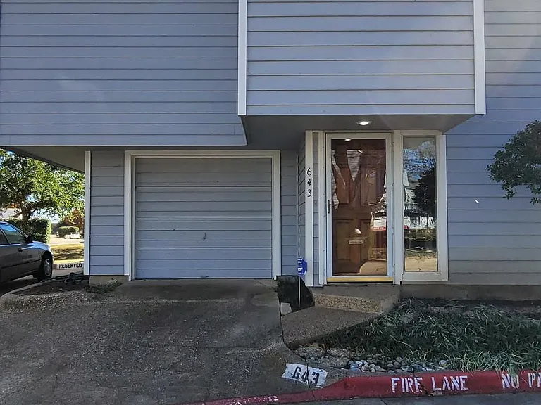643 Cimarron Trl — Photo 2