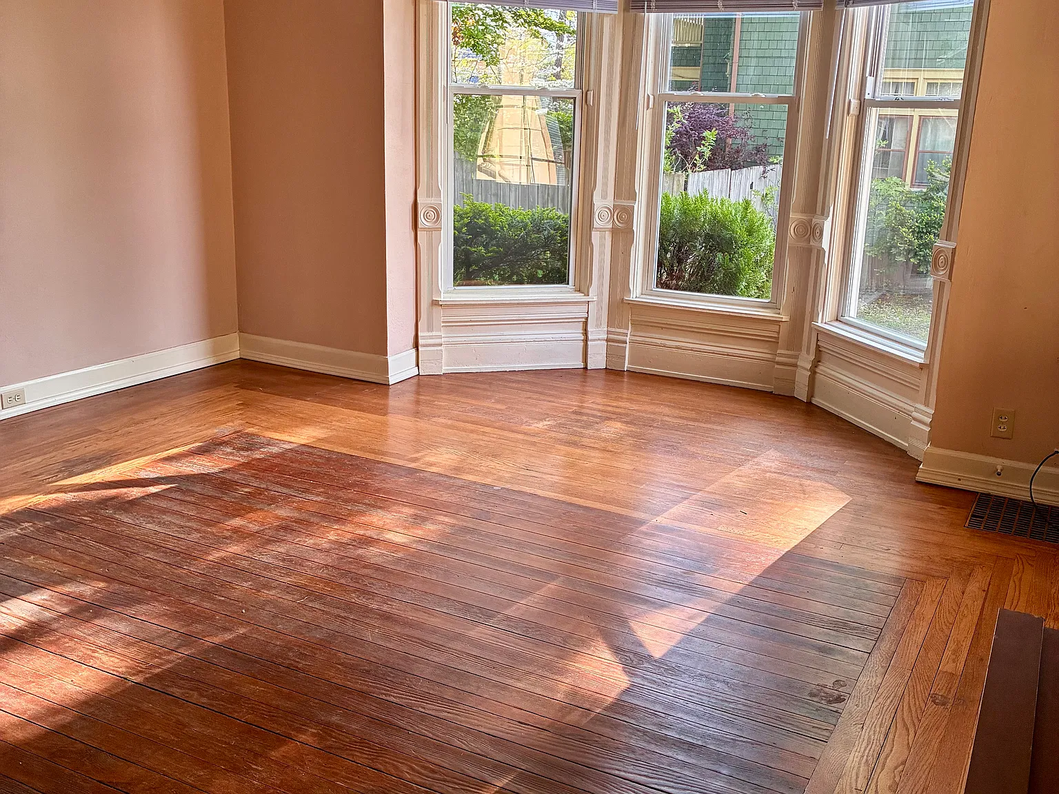 2 bed, 1700 sqft, $1,440 — Photo 2
