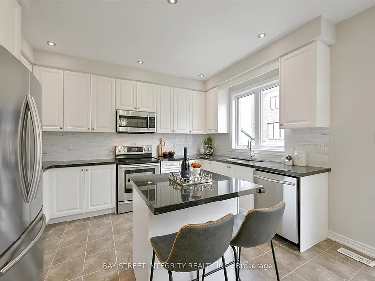 99 Greenspire Ave — Photo 13