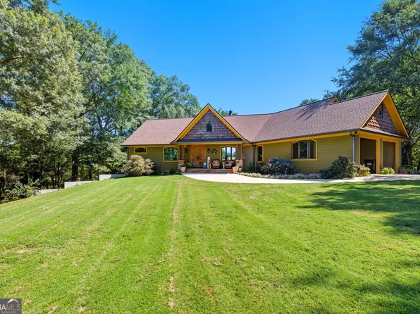 1320 Burroughs Rd, Lavonia, GA 30553