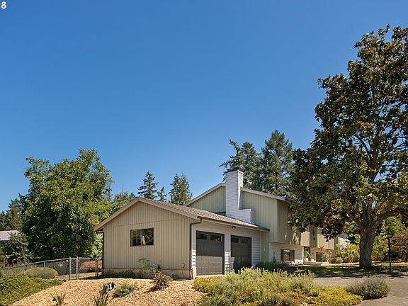 3rd image of 7035 SW Ashdale Dr