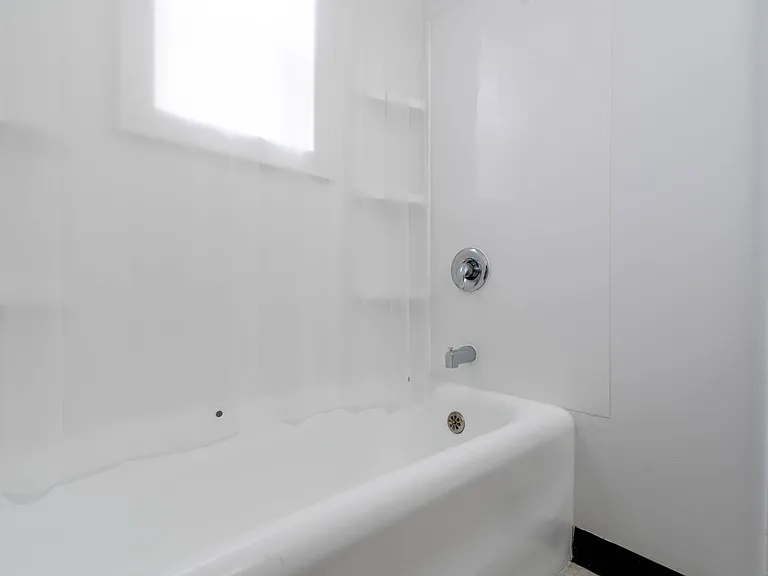 115 Sherbrook St — Photo 16