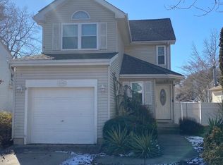 6156 Robin Dr, Mays Landing, NJ 08330