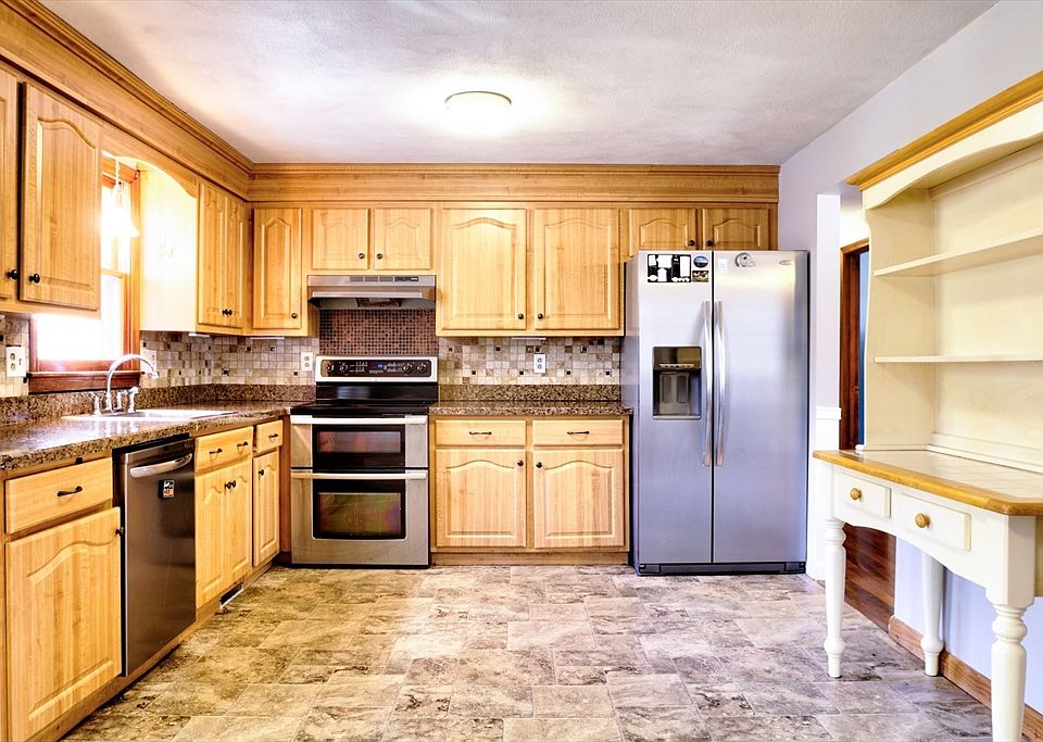 118 Willowdale Rd, Tyngsboro, MA 01879 Zillow