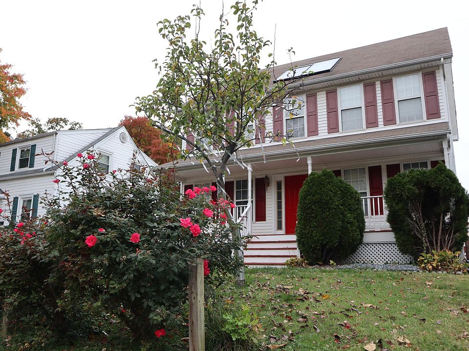1st image of 438 McArthur Dr