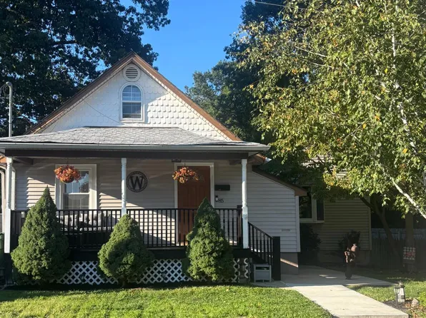 85 Othen St, Edison, NJ 08817