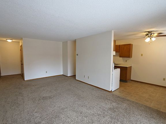 2nd image of 410 Van Dyke St #410-108