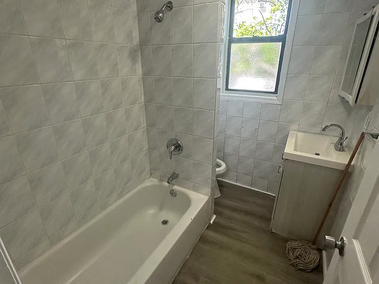47 Milford Ave #10 — Photo 9