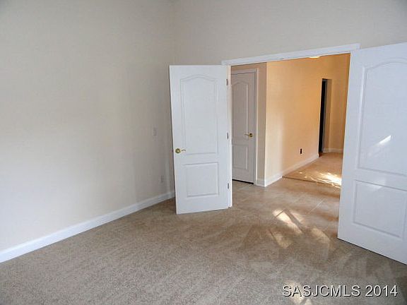 2nd image of 1419 Barrington Cir