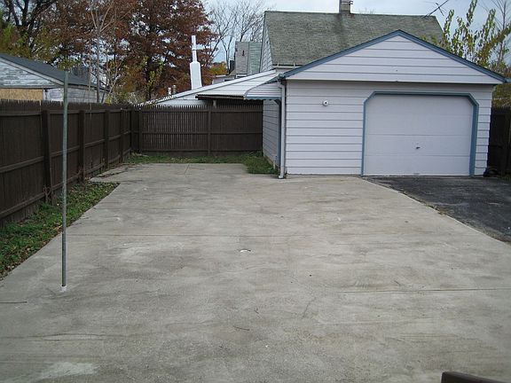 5th image of 6310 Storer Ave