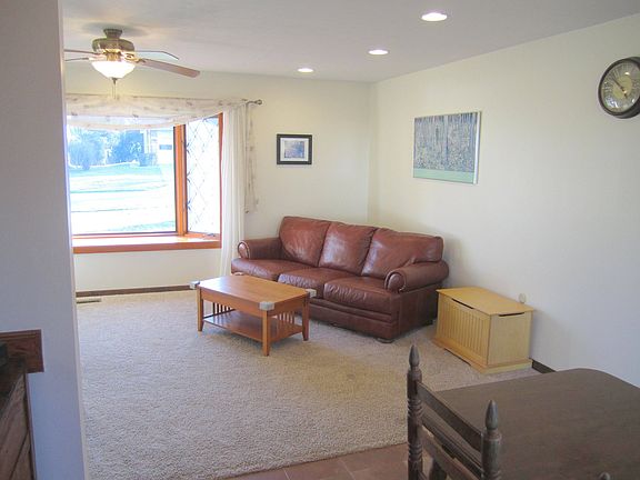 Comfortable Living Room