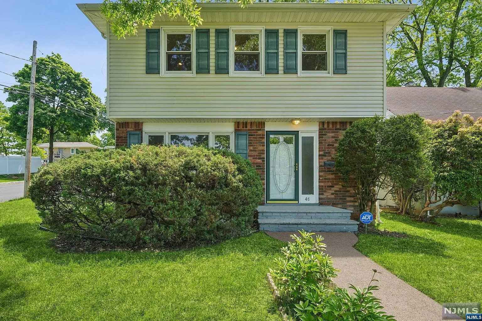 48 Fitzrandolph Rd photo 1