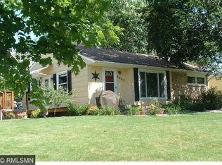 5092 Red Oak Dr, Mounds View, MN 55112