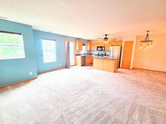 2nd image of 4810 NE Grove Ln
