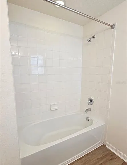 8821 Walnut Gable Ct — Photo 14