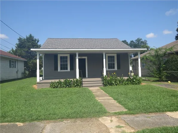 293 4th St, Cedartown, GA 30125