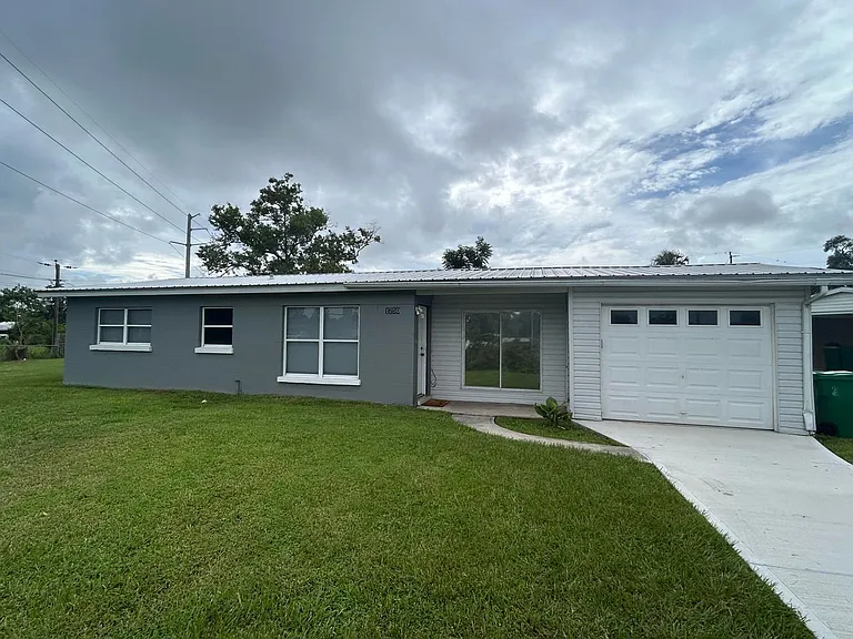 1750 Cowan Dr — Photo 1