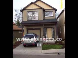 571 SE Heathcliff Ln, Hillsboro, OR 97123