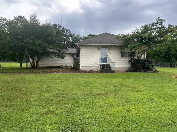 612 W Pennington St, Danville, AR 72833