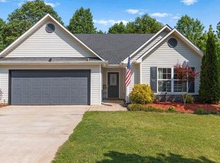 407 Oliver Ridge Dr, Commerce, GA 30529