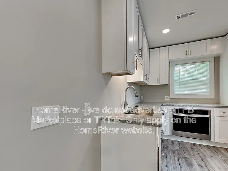 1915 Ham Dr — Photo 11
