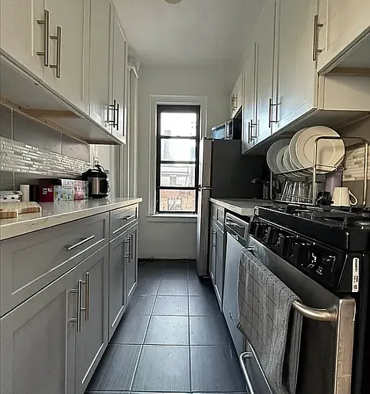 310 E 55th St #10DB — Photo 7