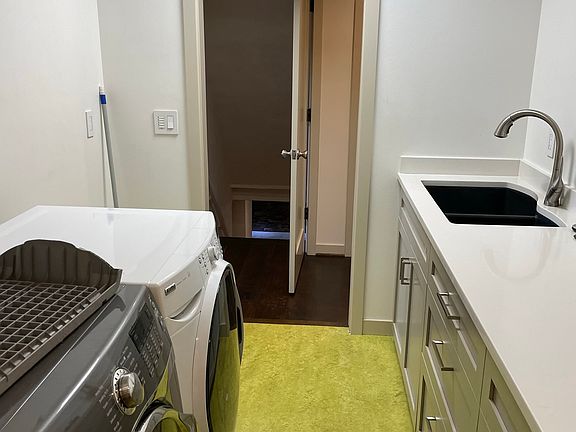 4th image of 21252 35th Ave S