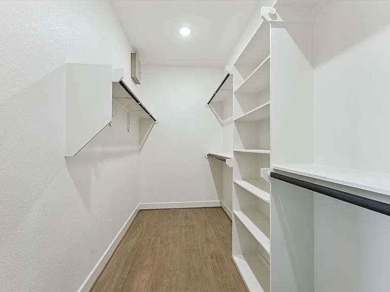 408 N Stiles St — Photo 9
