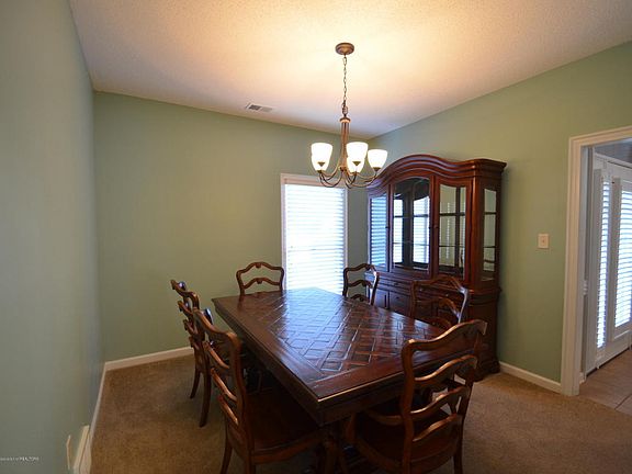 3rd image of 474 Fairway Oaks Dr