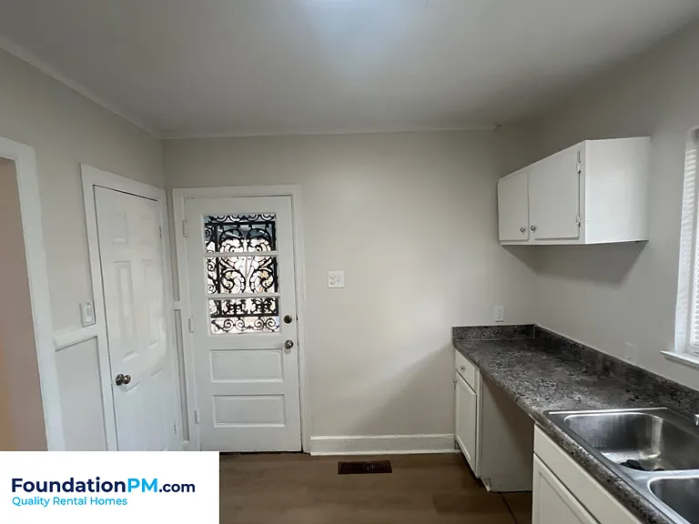 2143 Vollintine Ave — Photo 4