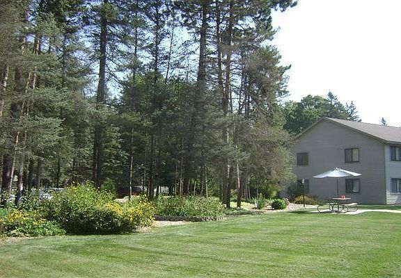 Comfortable Natural Setting