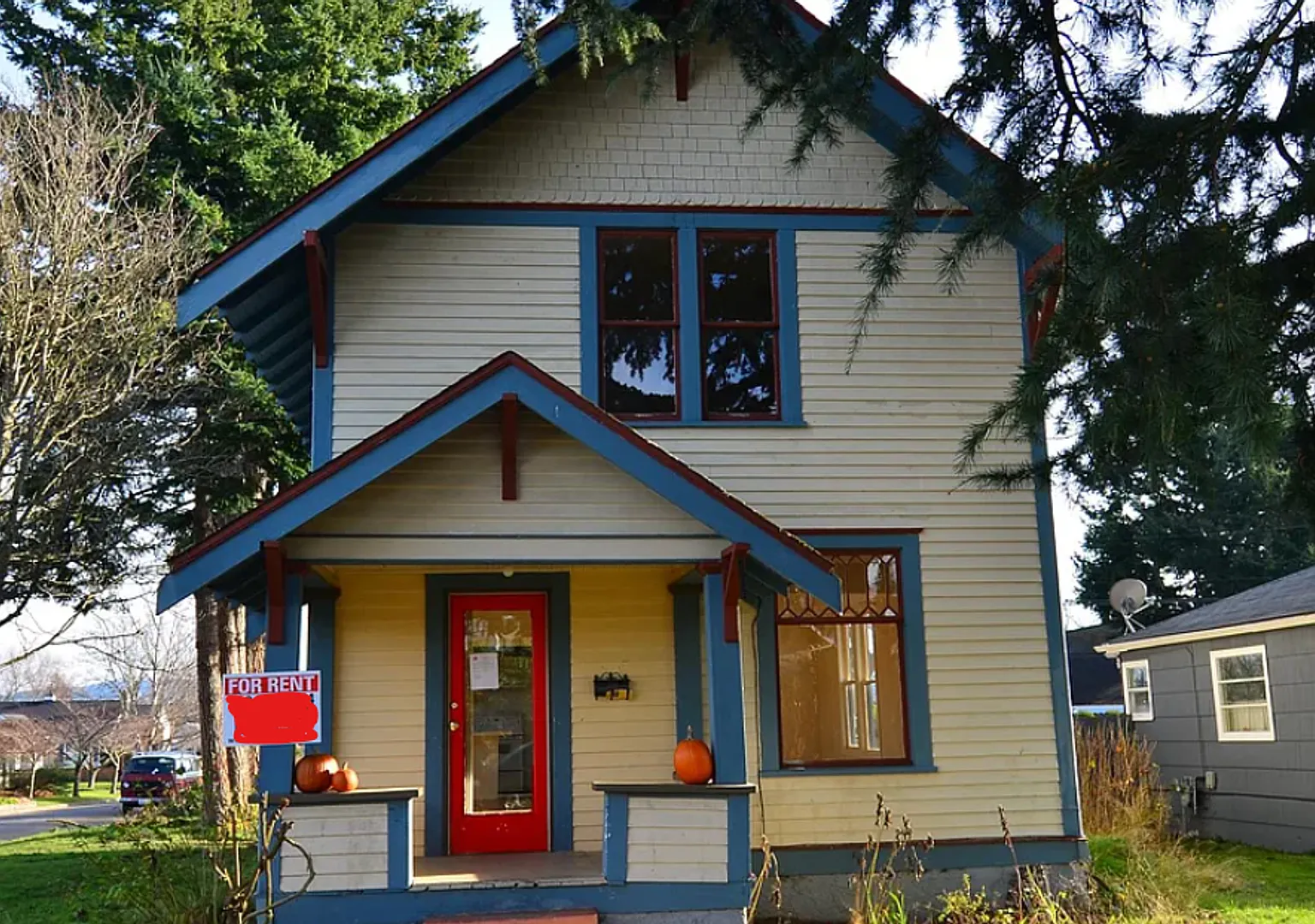Spacious 3 Bedroom Home Available! — Photo 1