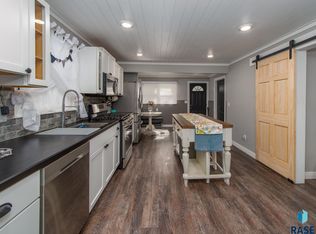 505 Geiser St, Larchwood, IA 51241