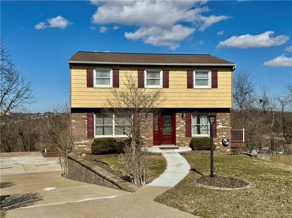203 Sylvania Dr, Pittsburgh, PA 15236