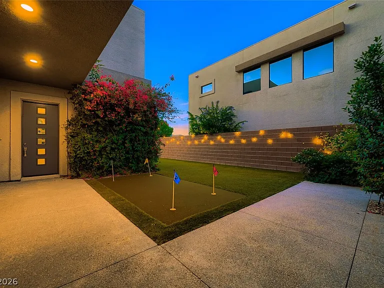 10334 Jade Gardens Dr — Photo 4