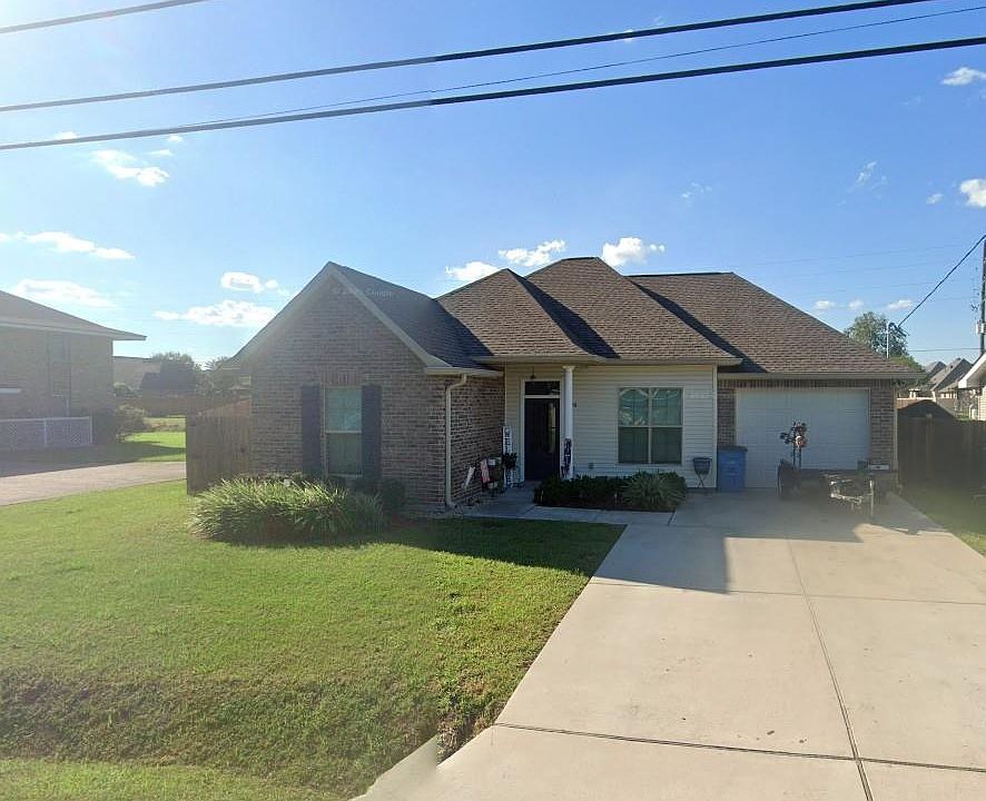 1st image of 1008 Gassen St