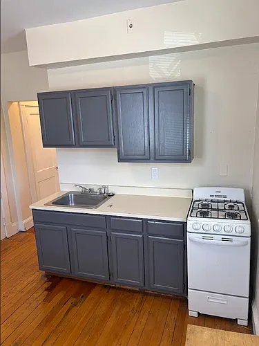 219 Harvard Ave #4 Photo 1