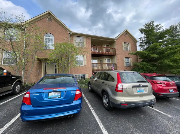 10 Meadow Lane #8, Highland Heights, KY 41076