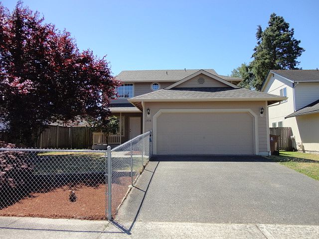 1st image of 1306 S 92nd St