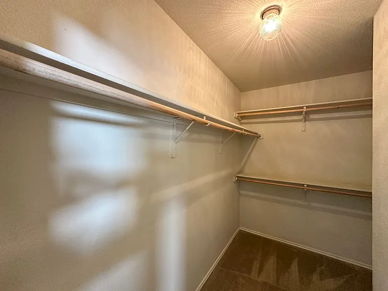 4700 Sydney Harbour Ct — Photo 27