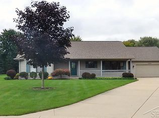 5221 Red Maple Ln, Saginaw, MI 48603