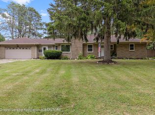 12108 E Greenfield Rd, Lansing, MI 48917